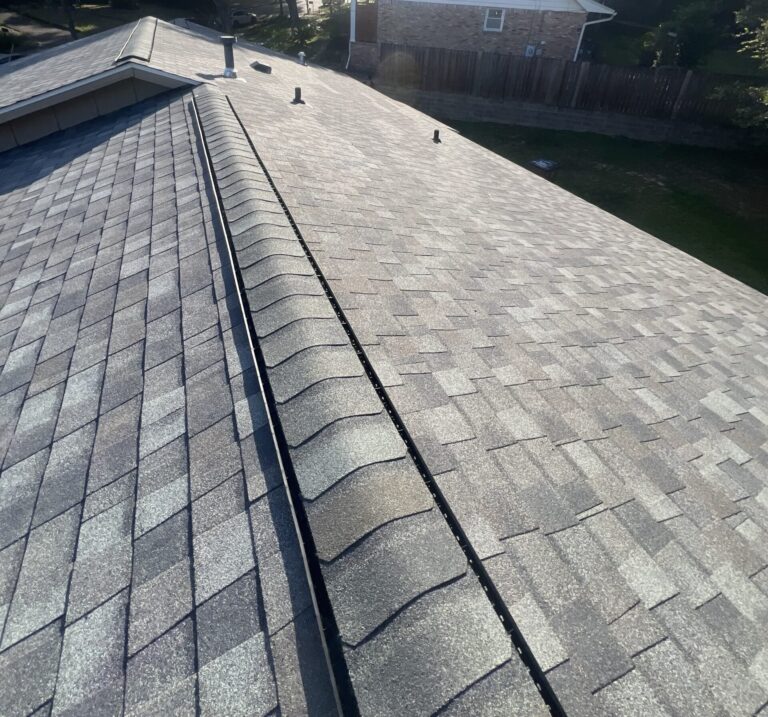 Roof replacement in Mobile, AL: finished – new shingles and ridge vent